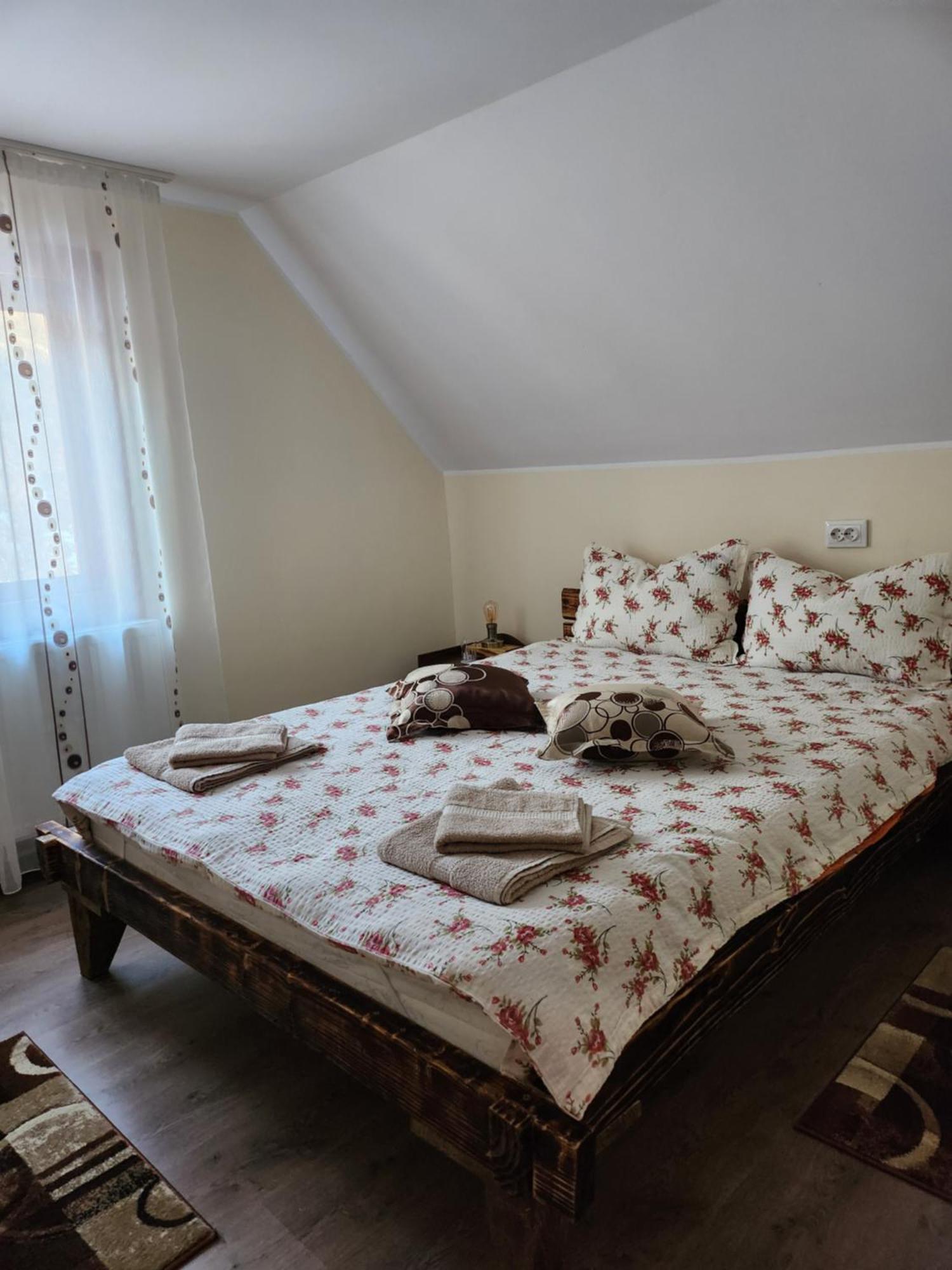 Casa Din Livada - Cazare Magherus Topliţa Exteriér fotografie